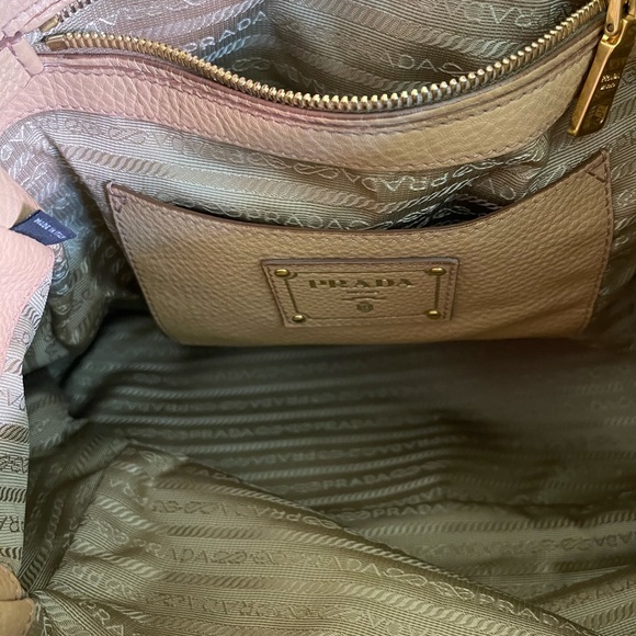 Prada Daino shoulder bag 100% authentic nude/camel - Picture 10 of 16